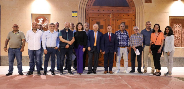 The High Commissioner met with the Armenian community of Malaga