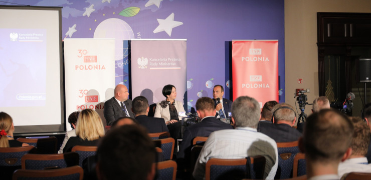 The High Commissioner spoke at the European Economic Forum