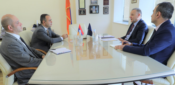 Zareh Sinanyan meets with Head of the EU Delegation to Armenia