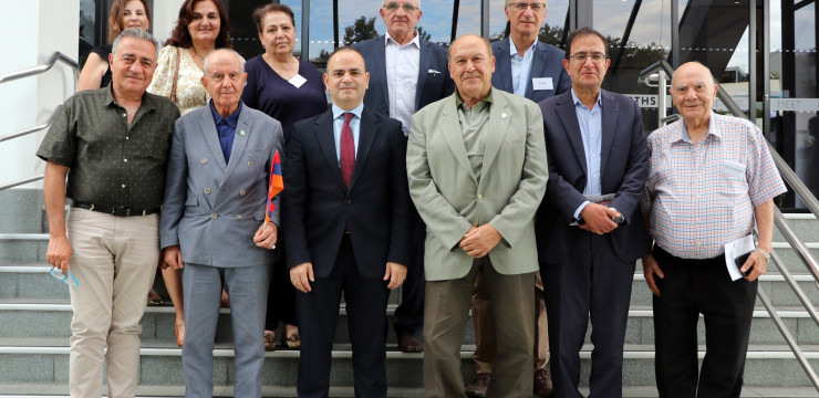Zareh Sinanyan met with representatives of the Ramgavar Party of Australia