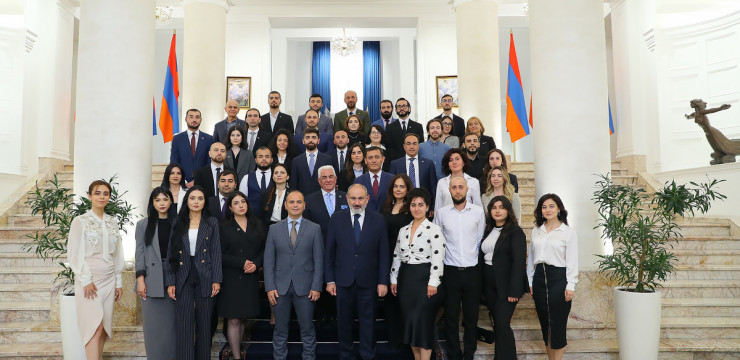 iGorts Participants Meet With Prime Minister of Armenia 