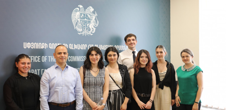 Zareh Sinanyan Meets With Volunteers of the Armenian Assembly of America