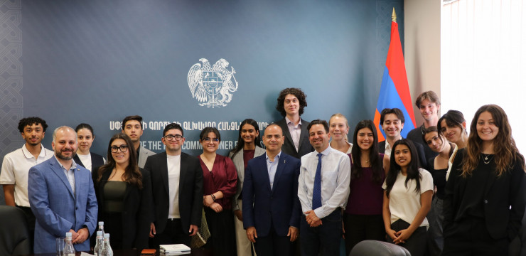 Zareh Sinanyan met with a delegation from the University of Southern California Zareh Sinanyan met with a delegation from the University of Southern California