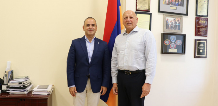 Zareh Sinanyan met with Glendale Mayor Ara Najarian