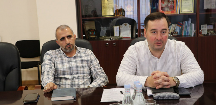 Zareh Sinanyan received the organizers of the Armenian International Healthcare EXPO 2025, Avetis Avetisyan and Armen Niazian Zareh Sinanyan received the organizers of the Armenian International Healthcare EXPO 2025, Avetis Avetisyan and Armen Niazian