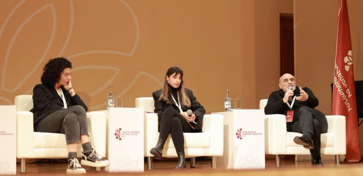 В первый день Форума армянской культуры и искусства, под темой «Платформа культурного диалога», состоялась показ фильмов и семинар-дискуссия