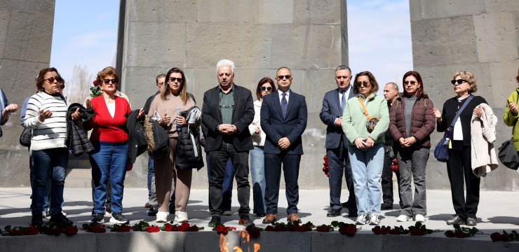 Zareh Sinanyan visited the Armenian Genocide Memorial Complex with a delegation from Istanbul