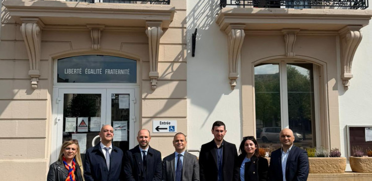 Zareh Sinanyan, is on a working visit to France