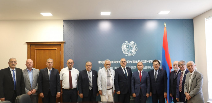 Zareh Sinanyan, met with the newly elected members of the Central Executive Board of the Armenian Democratic Liberal Party (Ramgavar), following the party’s 30th General Convention