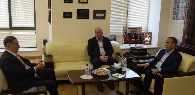 Zareh Sinanyan, received Van Baiburt, Editor-in-Chief of the Vrastan newspaper, public and political figure,former Adviser to the President of Georgia, and Honorary Citizen of Tbilisi