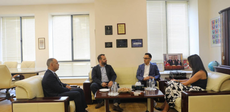 The High Commissioner for Diaspora Affairs met with the Chairman of the Board of the Oxford Alumni Business Club of Armenia (OABCA), Aleksandr Shagikyan, and Hayk Karapetyan