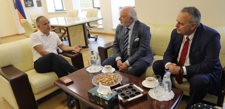 Զարեհ Սինանյանն ընդունել է Լևոն Աֆեյանին և Օսկար Թաթոսյանին