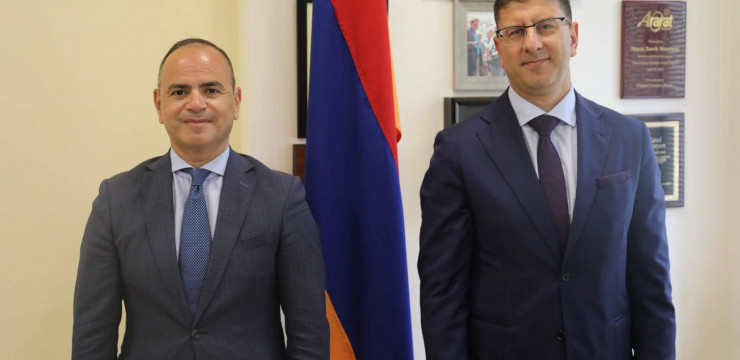ՀՀ սփյուռքի գործերի գլխավոր հանձնակատարն ընդունել է Հայաստանում Բուլղարիայի արտակարգ և լիազոր դեսպան Նիկոլա Նիկոլովին և Բուլղարիայում ՀՀ սփյուռքի գործերի հանձնակատար Արթուր Հովհաննիսյանին