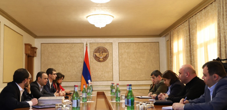 Заре Синанян в Степанакерте встретился с президентом Арцаха Араиком Арутюняном