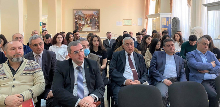 High Commissioner Zareh Sinanyan met with Armenian community representatives in Rostov