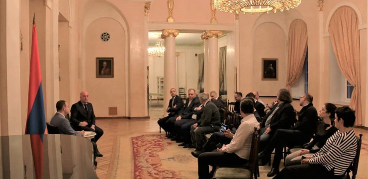 High Commissioner Zareh Sinanyan met with the Armenian Medical Association in Moscow
