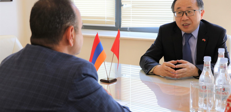 High Commissioner welcomes the Chinese Ambassador to Armenia