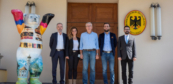 High Commissioner Receives Educators from Germany