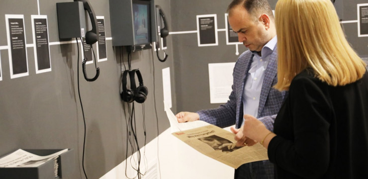 Zareh Sinanyan visited the Hrant Dink: Here and Now exhibition
