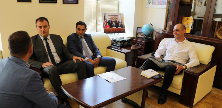 The High Commissioner met with Saro Mardiryan