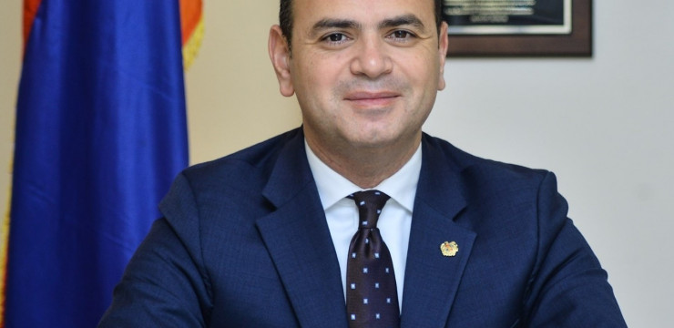 Поздравление главного уполномоченного по делам диаспоры Республики Армения Заре Синаняна