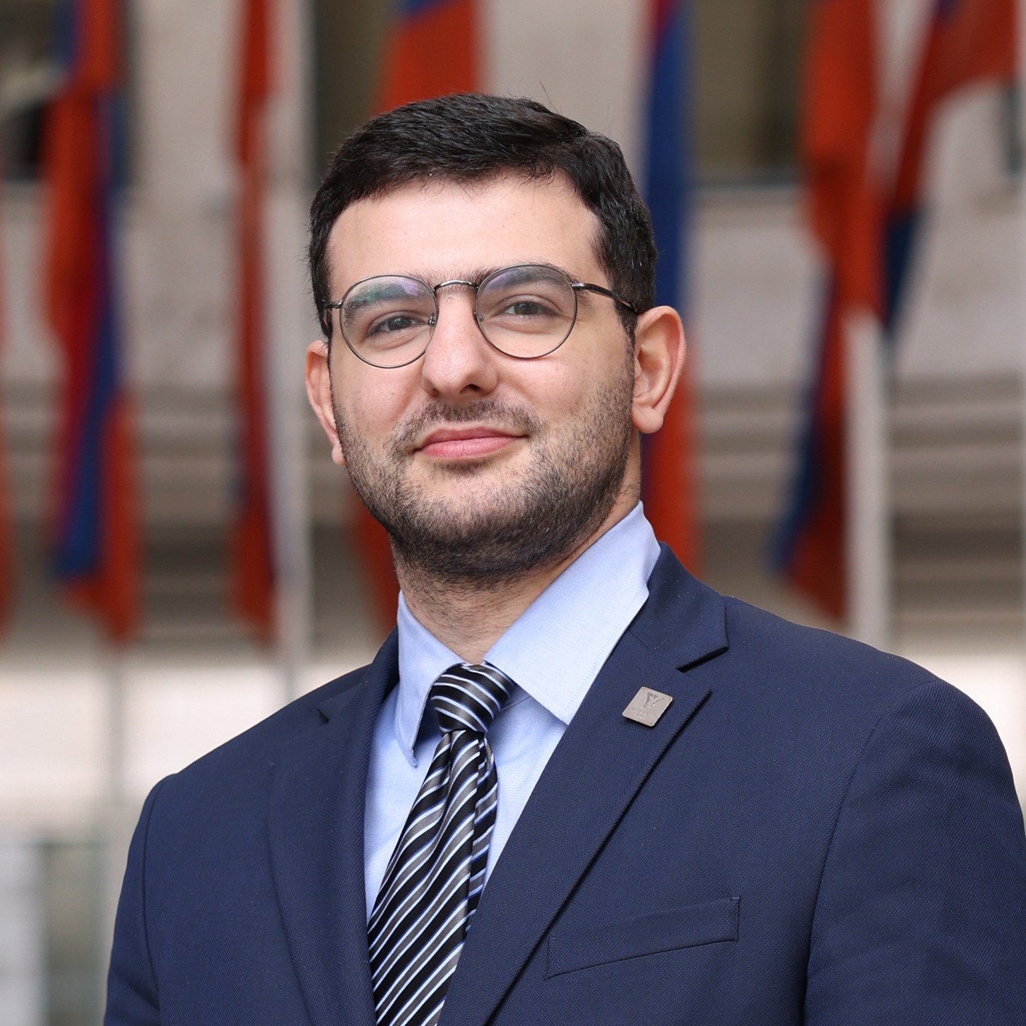 Ալեքս Սոլոմոնյան Ալեքս Սոլոմոնյան