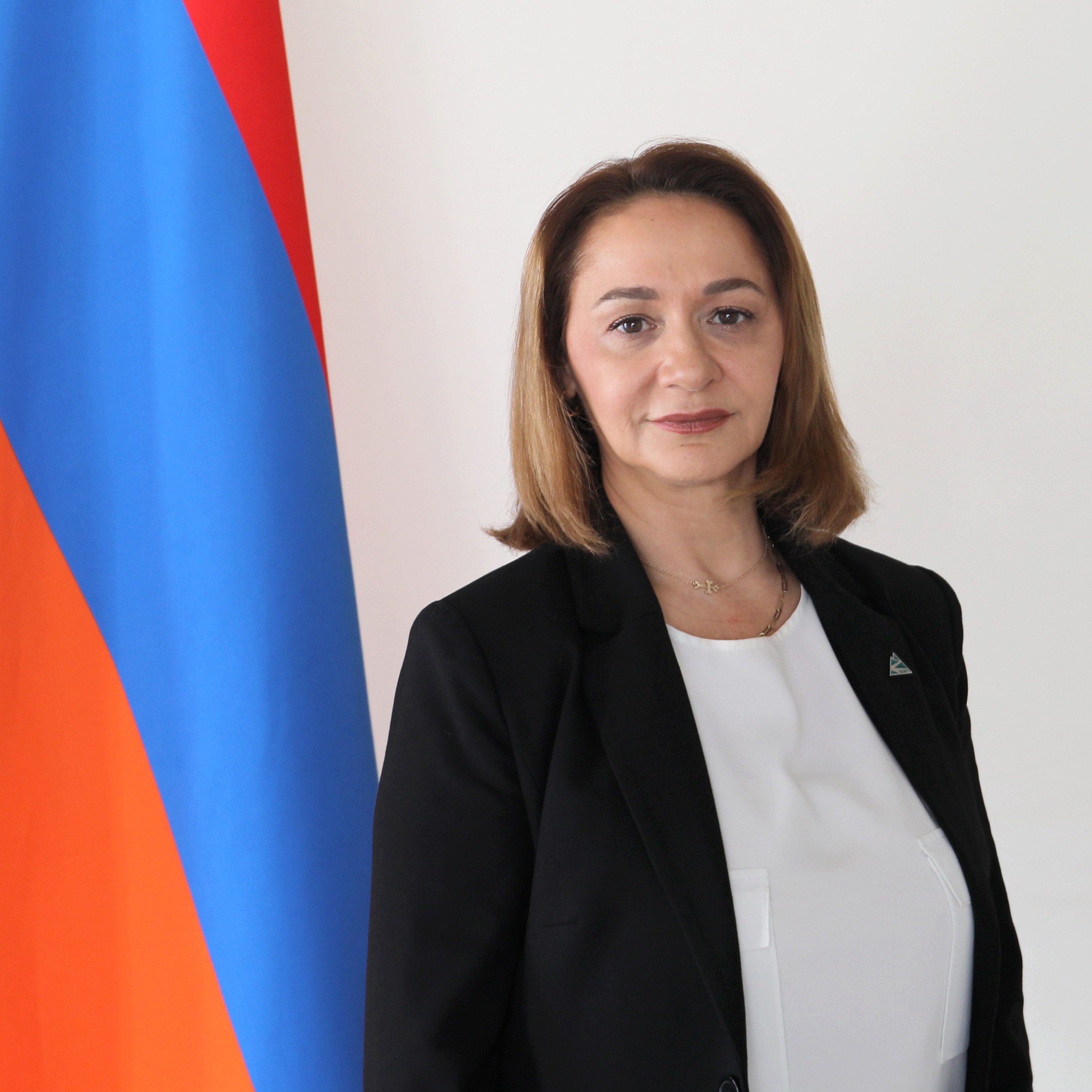 Իրինա Գալստյան