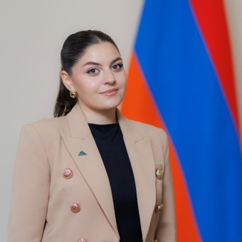Ռոզա Սազբանդյան